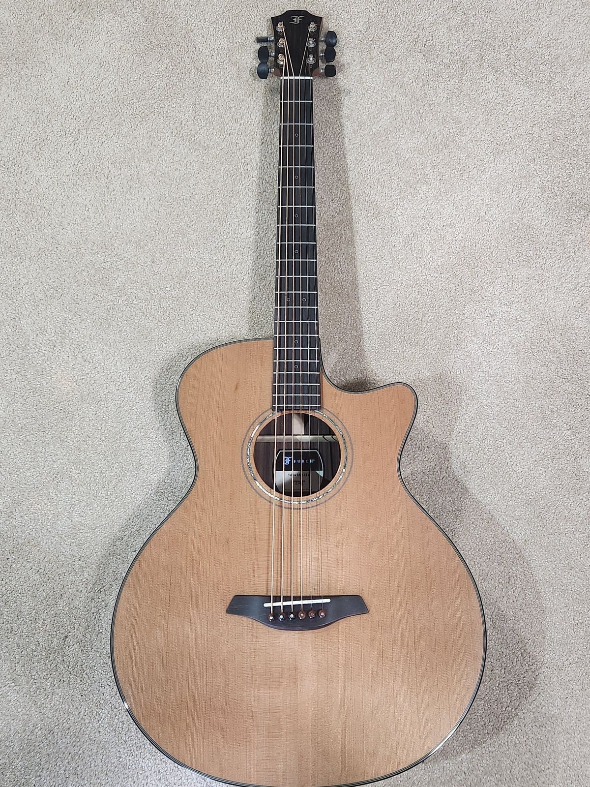 Furch Yellow Baritone Cedar Rosewood w/ New CNR System Active Neck Des