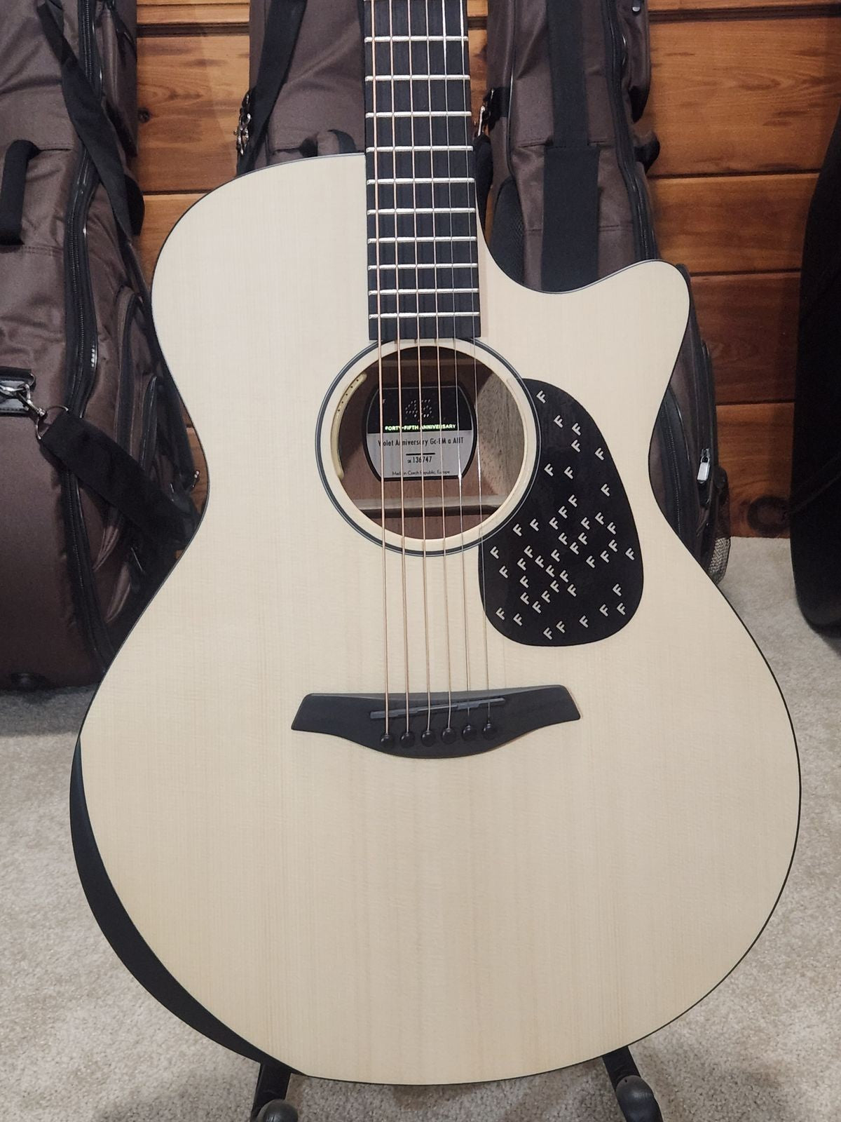 ギター LR BAGGS ANTHEM Furch Violet Anniversary Gc-EMa with LR Baggs Anthem #136747