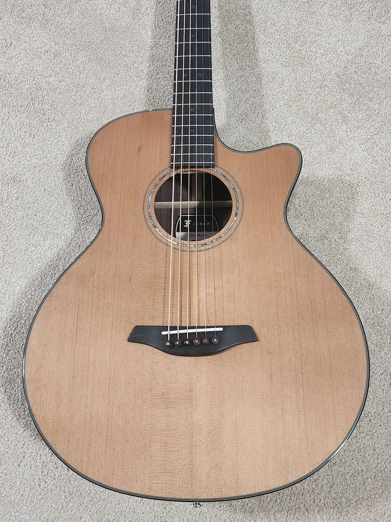 Furch Yellow Baritone Cedar Rosewood w/ New CNR System Active Neck Des
