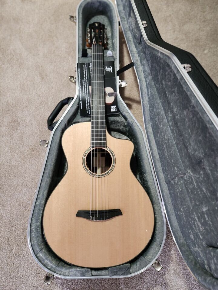 Furch GNc 4-CR EAS Cedar and Rosewood Grand Nylon with LR Baggs
