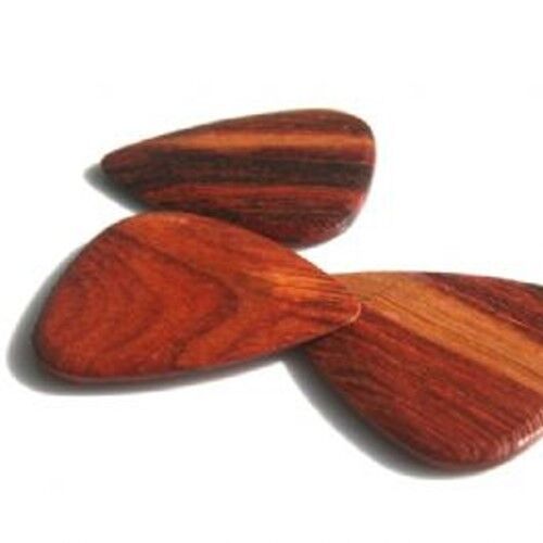 Timber Tones Luxury Wood Guitar Pick - Bloodwood - Single Pick