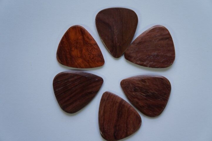Timber Tones Luxury Wood Guitar Pick - Burma Padauk - Single Pick