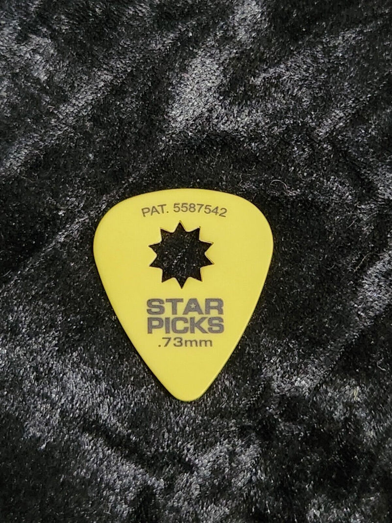 Pack of 8 Everly Star Picks - Yellow (.73mm)